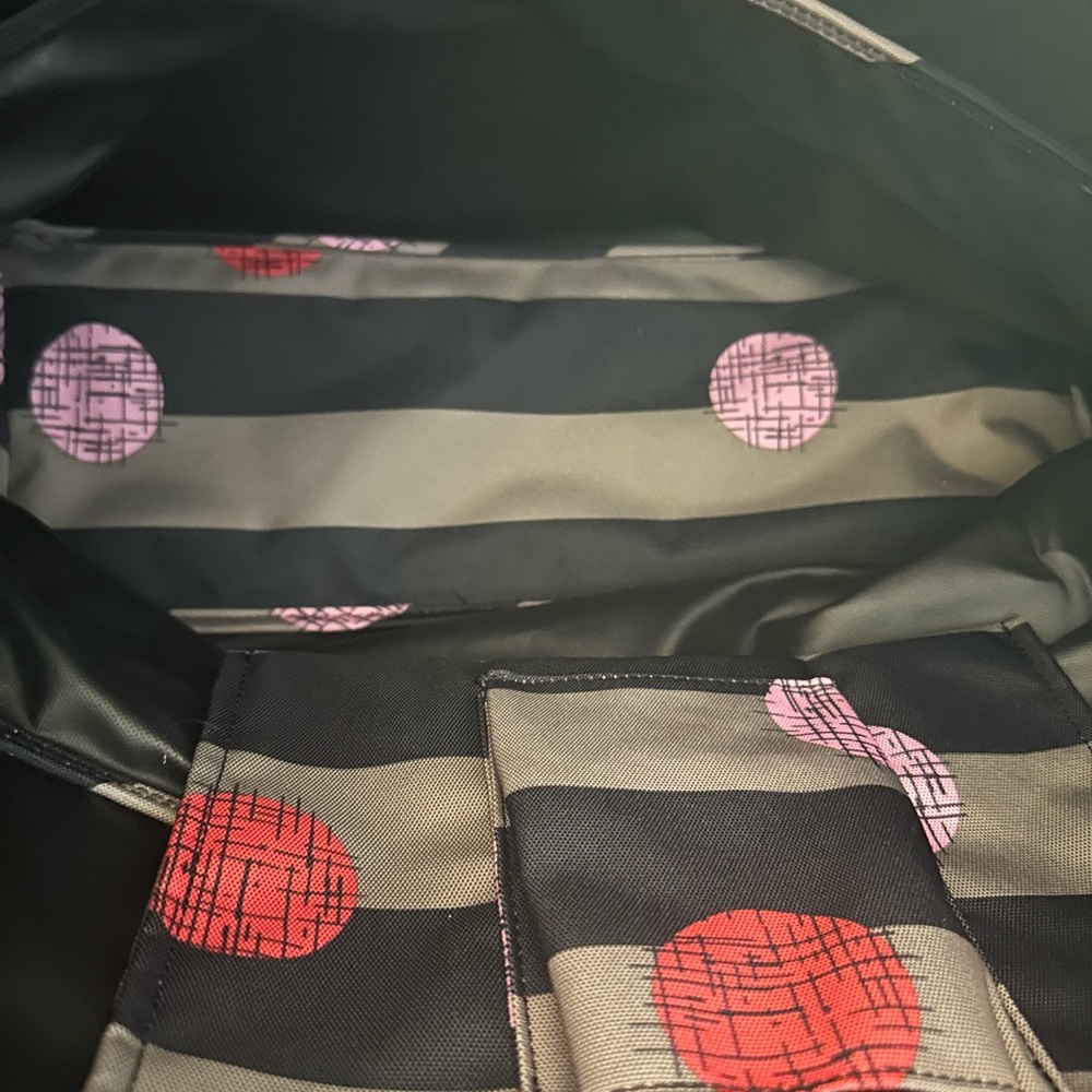 Vera Bradley Expandable Maxi Travel Tote in Havana Hot Spots| Pink Dots - Picture 11 of 16